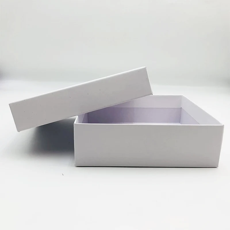 white top and bottom box in China